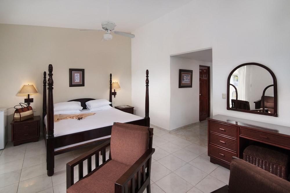 Lifestyle Tropical Beach Resort And Spa 普拉塔港 外观 照片
